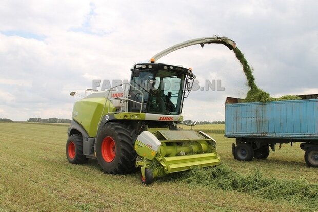 Brede banden &Oslash; 47.5 mm + aluminium velgen achteras, o.a. geschikt voor de Claas Jaguar 860 &amp; 870 van Wiking 1:32             