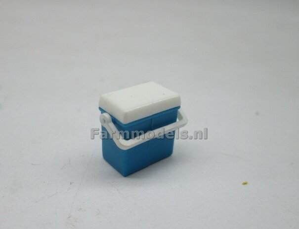 Koelbox blauw/wit met beweegbaar handvat en losse afsluitbare deksel 1:32  