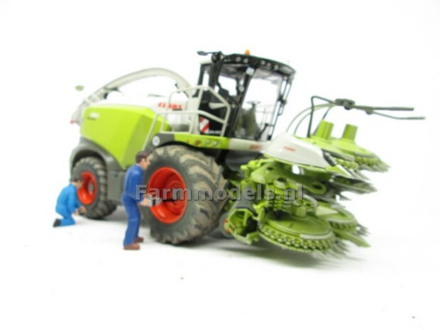 VOORBEELD FOTOS  Rebuilt: Claas Jaguar 980 met Orbis 750 op brede Trelleborg banden 1:32 MargeModels MM1914-R