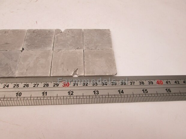 14x Beton platen, afm. 35mm x 70mm x 4 mm hoog Beton Grijs, zeer gedetaileerd 1:32 (23390) Juweela                         