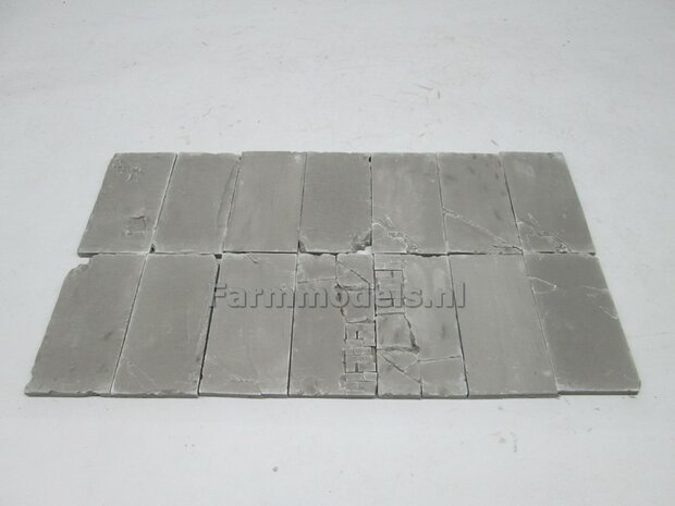 14x Beton platen, afm. 35mm x 70mm x 4 mm hoog Beton Grijs, zeer gedetaileerd 1:32 (23390) Juweela                         