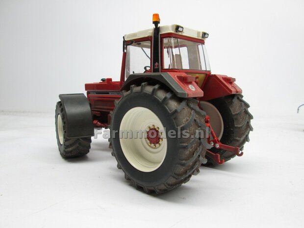 Aluminium Vooras velgen + bredere banden, geschikt voor de WIKING Case &amp; IH 1255 / 1455  (Massieve Aluminium velgen) 1:32            