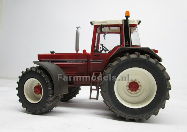 Aluminium Vooras velgen + bredere banden, geschikt voor de WIKING Case &amp; IH 1255 / 1455  (Massieve Aluminium velgen) 1:32            