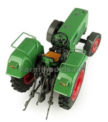 Fendt Farmer 3S 2WD 1:32 Universal Hobbies UH5270       EXPECTED