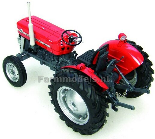 Massey Ferguson 135 Rood zonder cabine 1:32 Universal Hobbies UH2785    