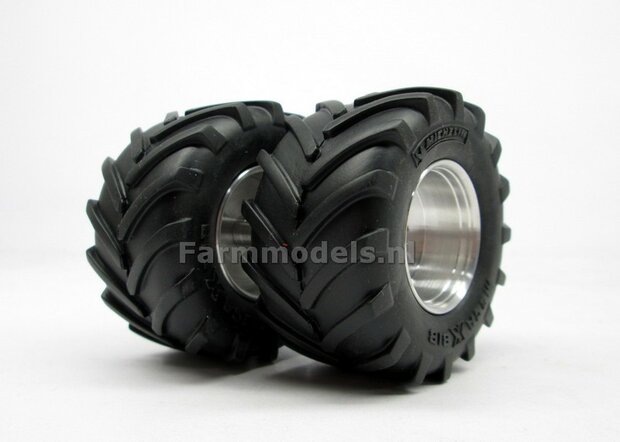 2x Michelin 1050 Band Groot oprek &Oslash;  61.5 mm o.a. voor Fendt 724 UH / Schuco, 1:32               