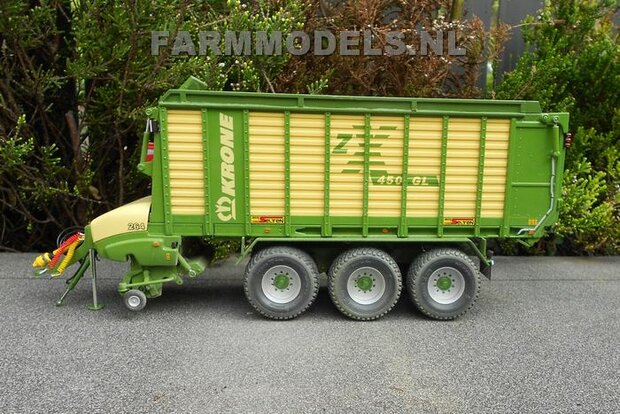 640. Krone ZX 450 Dubbeldoel wagen op Michelin 710/50 R30.5 banden