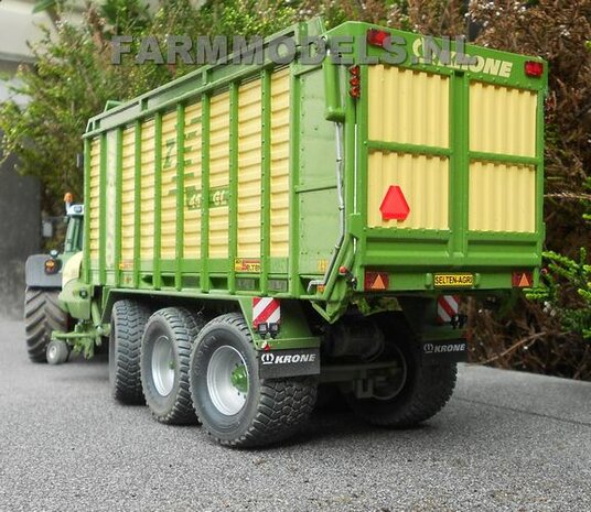 640. Krone ZX 450 Dubbeldoel wagen op Michelin 710/50 R30.5 banden