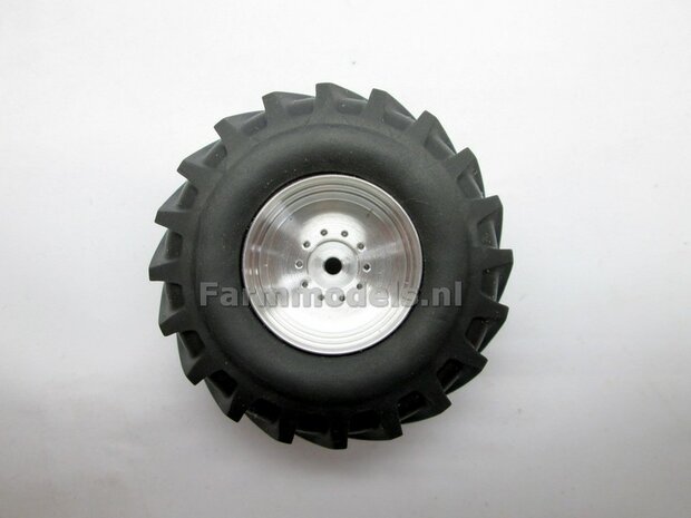 &Oslash; 58 x 28 mm: FENDT 612- 615 WeiseToys: 2x Brede banden + ALUMINIUM velgen BLANK &Oslash;3 mm as + U-profiel geleverd 1:32 Farmmodels Custom Line Series   