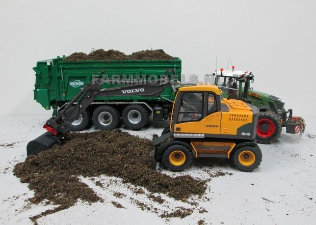 Vaste Mest / Manure, ruim voldoende voor 1-2 grote mestverspreiders 1:32  