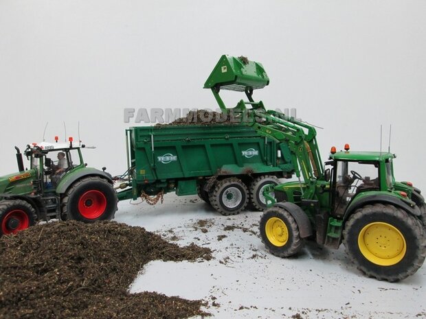 326. John Deere 7430 vaste mest laden