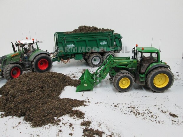 326. John Deere 7430 vaste mest laden