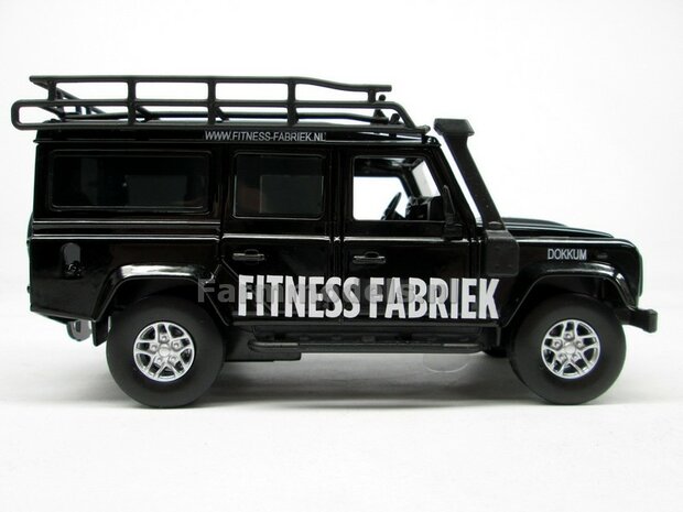 GRIJS Land Rover Defender 110  1:32 Tayumo TAY32105013