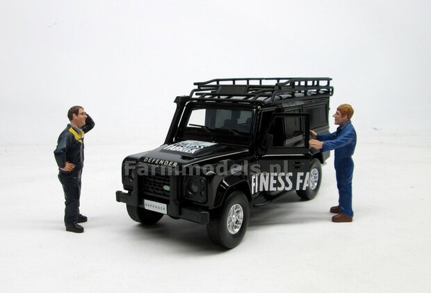 GRIJS Land Rover Defender 110  1:32 Tayumo TAY32105013