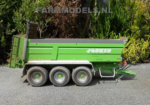 515. Joskin Fertispace op 3 asser Michelin Cargo XBib 710/50 R.30