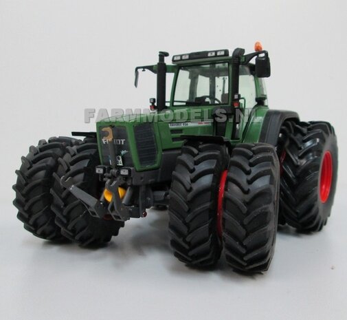 169. Fendt 926 Gen I rondom dubbellucht 1:32