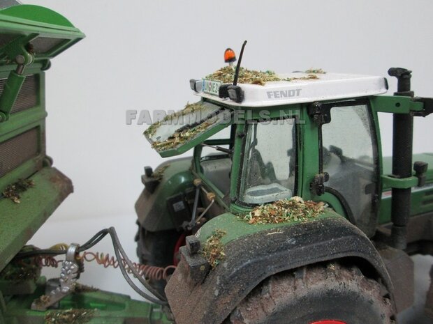 163.  Fendt 800 serie met Joskin Silospace tandem asser