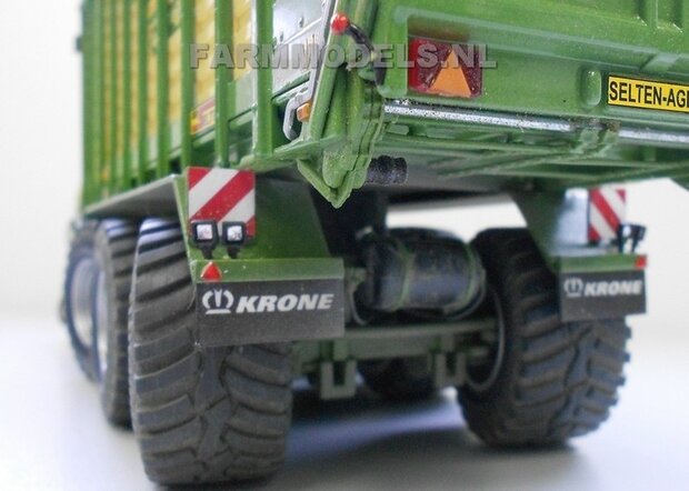 641. Krone ZX 450 Dubbeldoel wagens op Vredestein 800/45 R30.5 banden