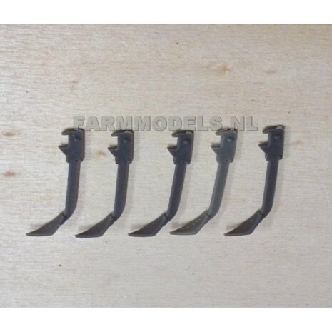 5x vaste Cultivator / bouwland tand 30 mm hoog   1:32   04574-5