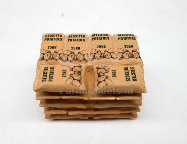 Pallet Aardappelzakken Selected Potatoes gestapelde zakken, geleverd zonder pallet 1:32 FAB10 
