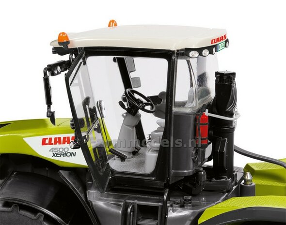 Claas Xerion 4500 Wiel aandrijving 1:32 Wiking WK077853