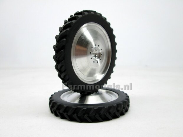 Achteras Fendt Xylon 522/524 Cultuur set Aluminium velg + Band (Massieve Aluminium velgen) 1:32