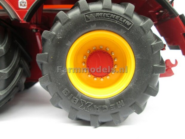 2x Brede Michelin 1050 lagedruk band Groot oprek &Oslash; 61.5 mm + Alu. velg t.b.v. MarGe models Vredo VT 7028  1:32            