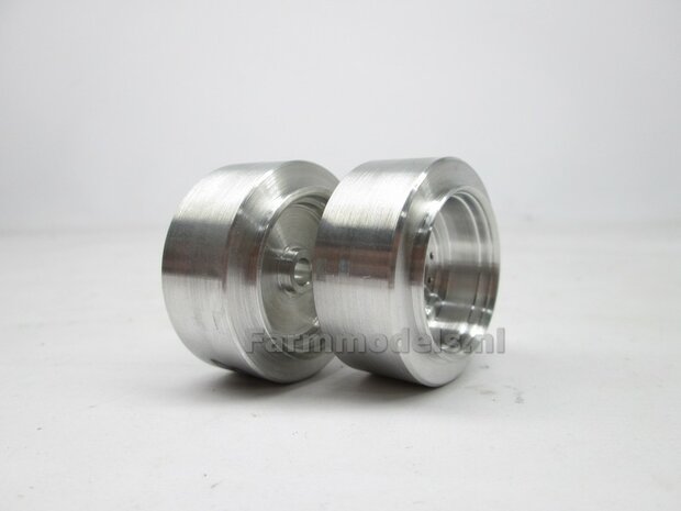 Aluminium Vooras velgen ZONDER MF banden &Oslash; 30.15 x 20.07 mm, geschikt voor de Wiking Fendt 942 (Massieve Aluminium velgen) 1:32         