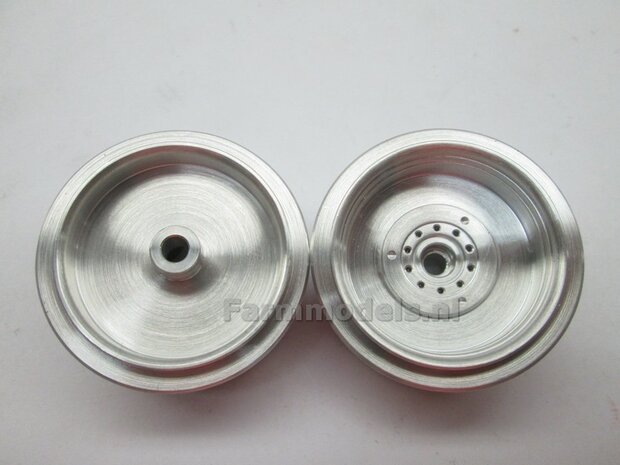 Aluminium Achteras velgen ZONDER MF banden &Oslash; 37.4 x 21.4 mm, geschikt voor de Wiking Fendt 942 (Massieve Aluminium velgen) 1:32              