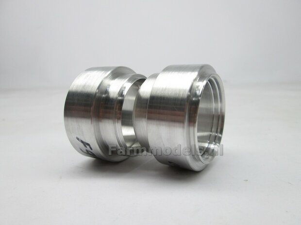 DUBBELLUCHT Aluminium Achteras velgen ZONDER MF banden &Oslash; 37.4 x 20.7 mm, geschikt voor de Wiking Fendt 942 (Massieve Aluminium velgen )                    ) 1:32  