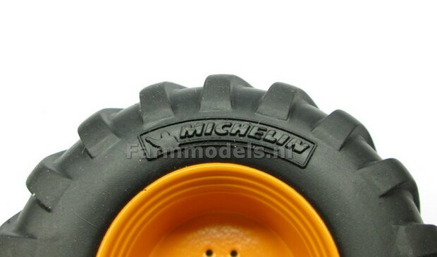 2x Michelin Mega XBIB banden &Oslash; 55 x 32 mm  + 2x Aluminium velgen t.b.v. de Joskin MODULO 2 1:32 