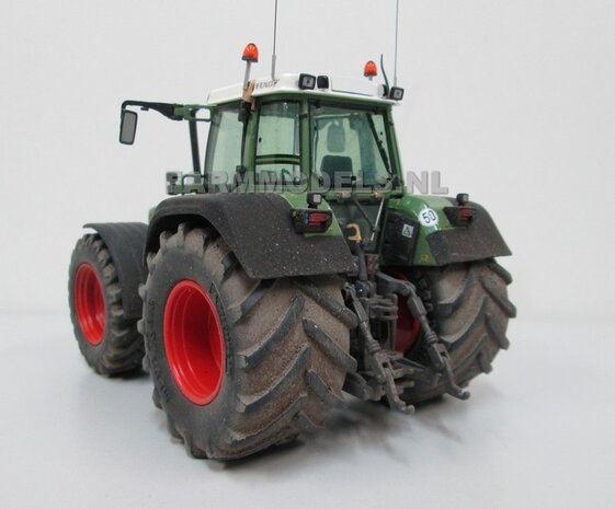 2x Michelin 1050 banden Groot Oprek &Oslash; 61.5 mm + Aluminium Velgen, o.a. geschikt voor Fendt 822/ 824/ 926 Gen I Weise Toys  1:32       