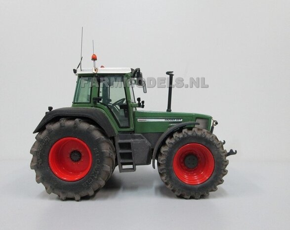 2x Michelin 1050 banden Groot Oprek &Oslash; 61.5 mm + Aluminium Velgen, o.a. geschikt voor Fendt 822/ 824/ 926 Gen I Weise Toys  1:32       