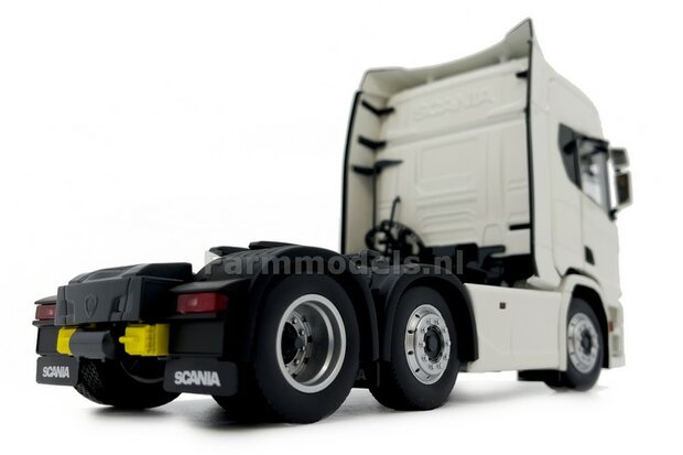 WHITE SCANIA R500 6x2 Wit 1:32 MargeModels MM2015-01