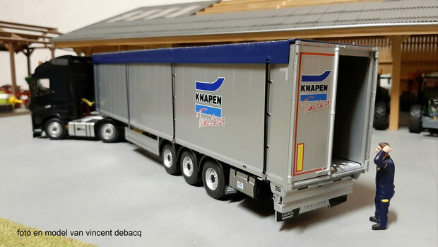 KNAPEN Trailers sticker assortiment op Transparant Pr&eacute;-Cut Decals 1:32 Farmmodels.nl