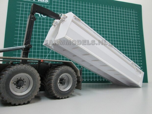 Jan Veenhuis zand bak t.b.v. 3 asser haakarm Carrier Bouwpakket 1:32, Farmmodels Premium line series (HTD)