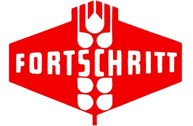 Forschritt B200 en Forschritt Egge B402 1:32 Schuco S07882   