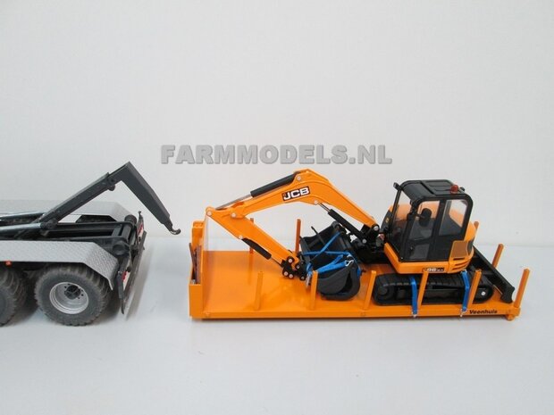 40123 Laden minigraver op Jan Veenhuis platte bak 3 asser haakarm Carrier Bouwpakket 1:32, 