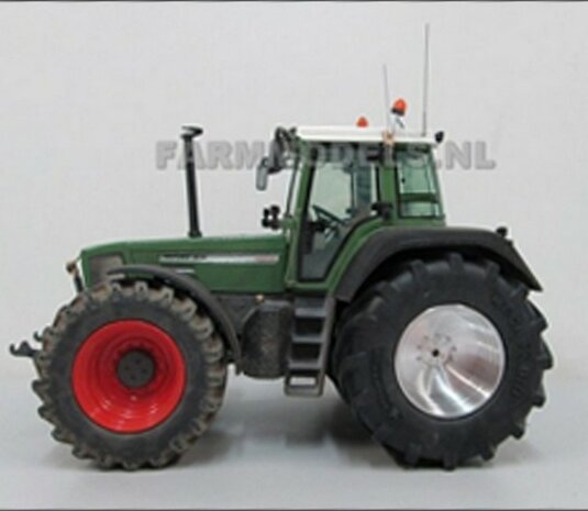 2x Michelin 1050 banden Groot Oprek &Oslash; 61.5 mm + Aluminium Velgen, o.a. geschikt voor Fendt 822/ 824/ 926 Gen I Weise Toys  1:32       