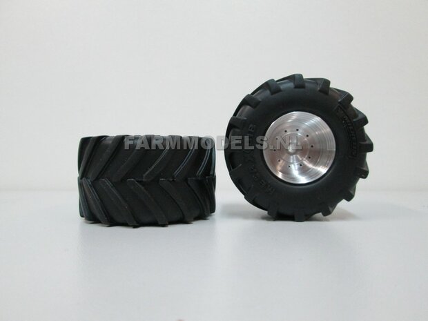 &Oslash; 61.5 mm: 2x Michelin MEGA-Xbib 1050/50 R32 banden Oprek Groot + Aluminium Velgen  asgat &Oslash; 3 mm  1:32   