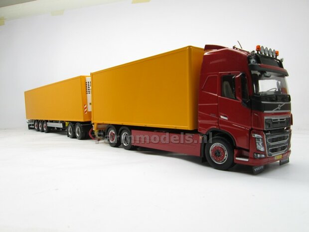 &quot;Kaal&quot; Die Cast Chassis t.b.v. VOLVO FH16 MarGe Models in kleur geleverd 1:32 