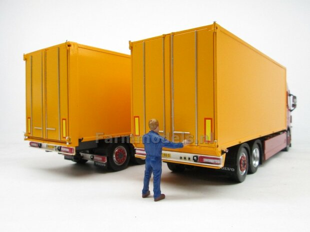 Bakopbouw 90x82.5x235mm met normale openslaande deuren Universeel t.b.v. vrachtwagen Chassis BOUWKIT  1:32   (HTD)