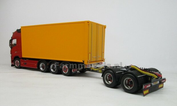 Bakopbouw 90x82.5x235mm met normale openslaande deuren Universeel t.b.v. vrachtwagen Chassis BOUWKIT  1:32   (HTD)