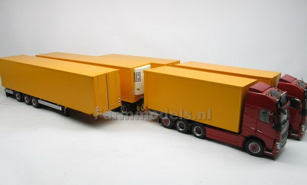 Bakopbouw 90x82.5x235mm met normale openslaande deuren Universeel t.b.v. vrachtwagen Chassis BOUWKIT  1:32   (HTD)