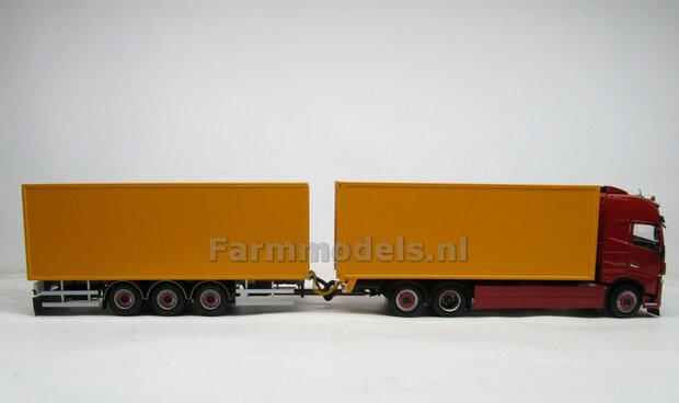 Bakopbouw 90x82.5x235mm met normale openslaande deuren Universeel t.b.v. vrachtwagen Chassis BOUWKIT  1:32   (HTD)