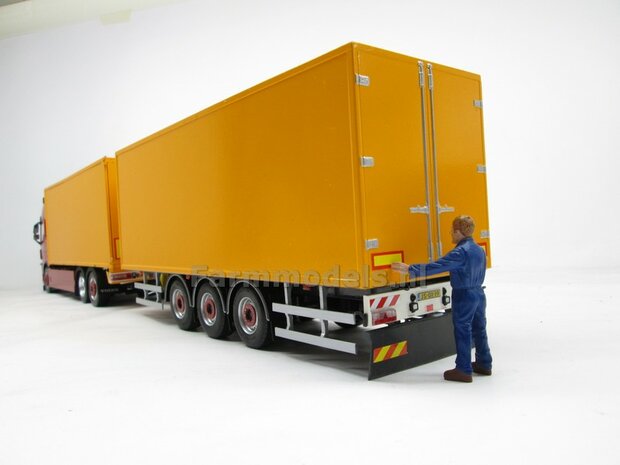 Bakopbouw 90x82.5x235mm met normale openslaande deuren Universeel t.b.v. vrachtwagen Chassis BOUWKIT  1:32   (HTD)