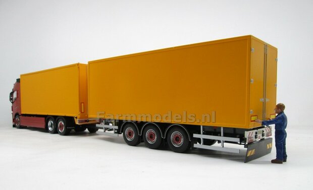 Bakopbouw 90x82.5x235mm met normale openslaande deuren Universeel t.b.v. vrachtwagen Chassis BOUWKIT  1:32   (HTD)