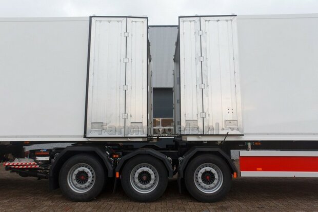 Openslaande deuren 83.4mm x 90mm o.a. t.b.v. Pacton trailers MarGe models BOUWKIT  1:32   (HTD)    