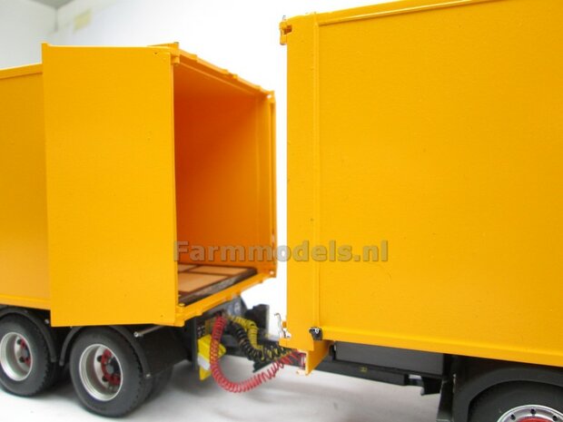 Openslaande deuren 83.4mm x 90mm o.a. t.b.v. Pacton trailers MarGe models BOUWKIT  1:32   (HTD)    