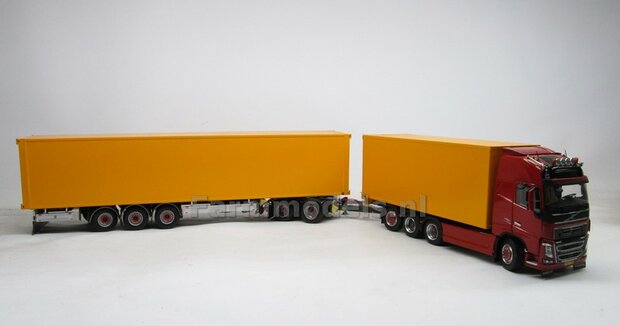 Tandemas dolly t.b.v. LZV (Lange Zware Voertuigen) vrachtwagen combinatie, passend o.a. onder de MarGe models trailers 1:32  (HTD)    